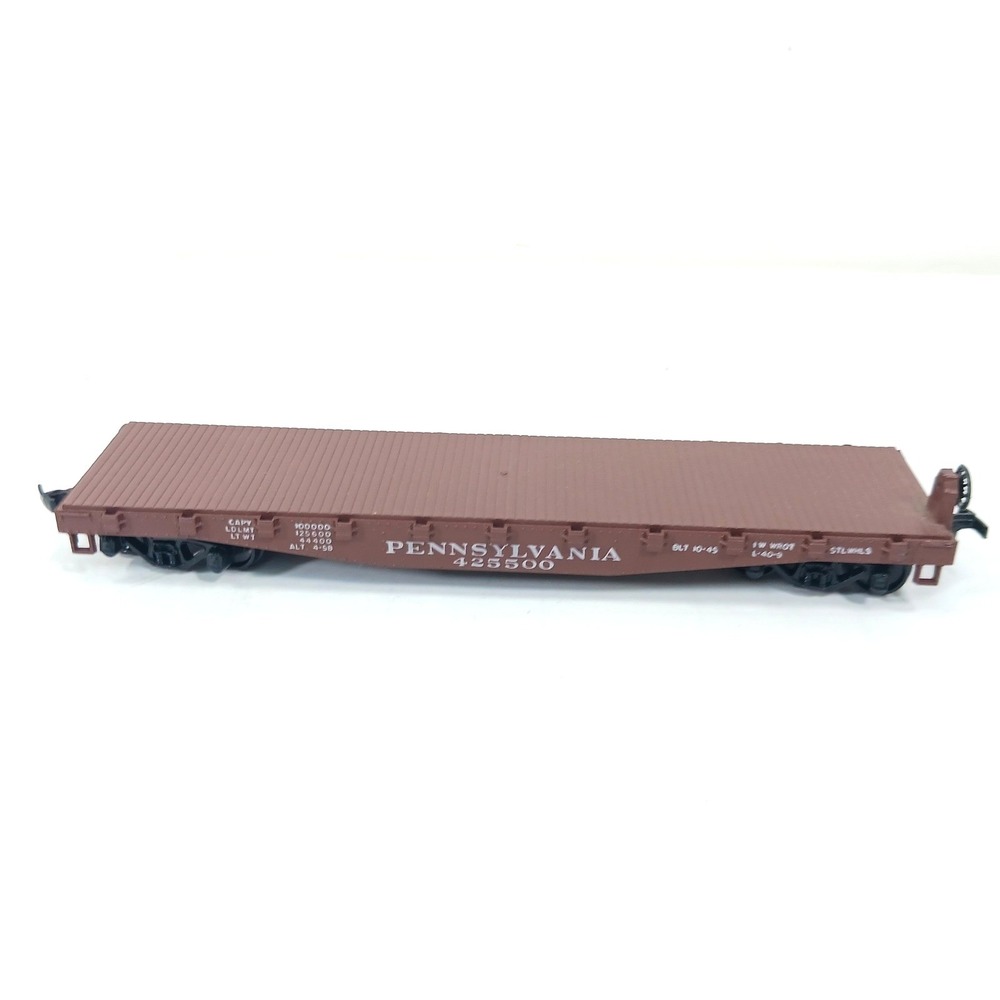 Athearn 1350 Pennsylvania 40-Ft Flat Car With Stakes HO Scale Vintage Train
